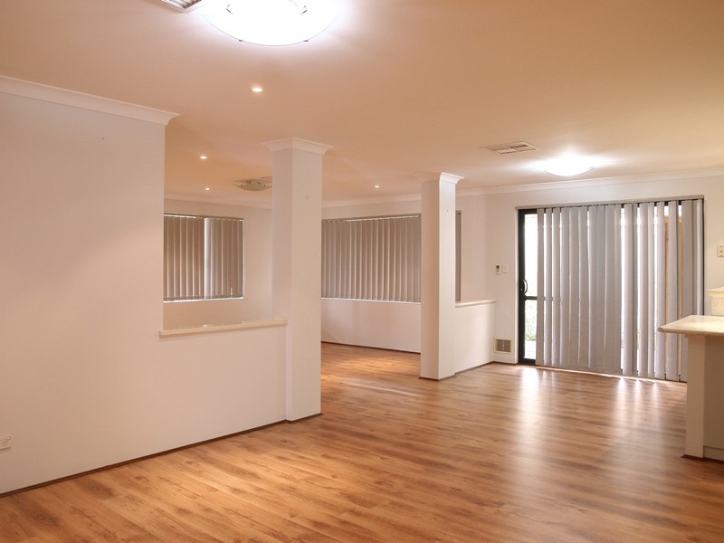 97 Shreeve Road, Canning Vale WA 6155