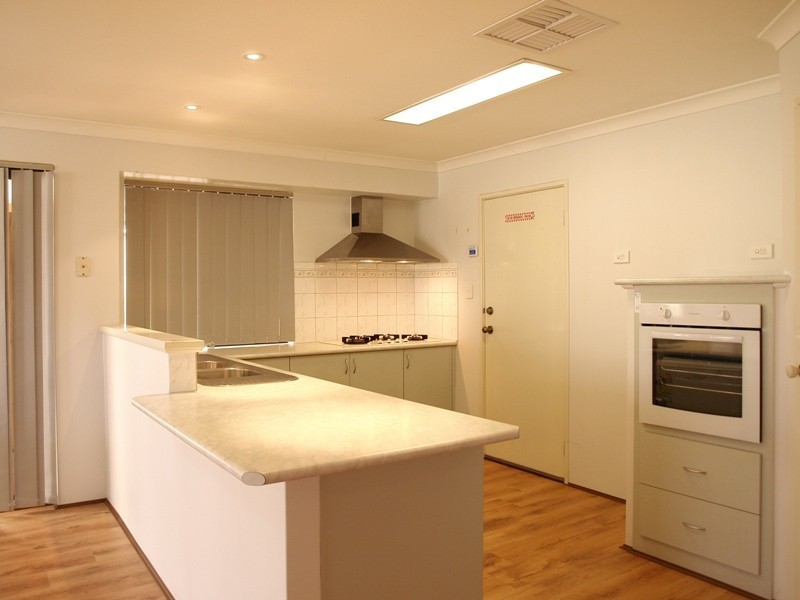 97 Shreeve Road, Canning Vale WA 6155