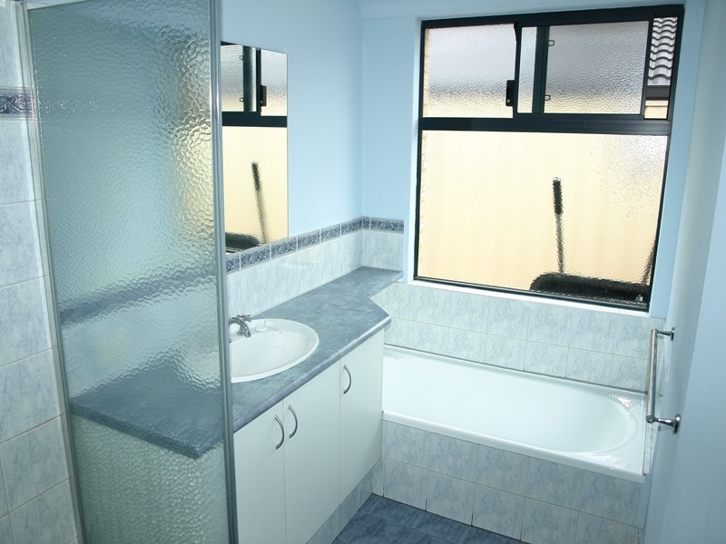 97 Shreeve Road, Canning Vale WA 6155