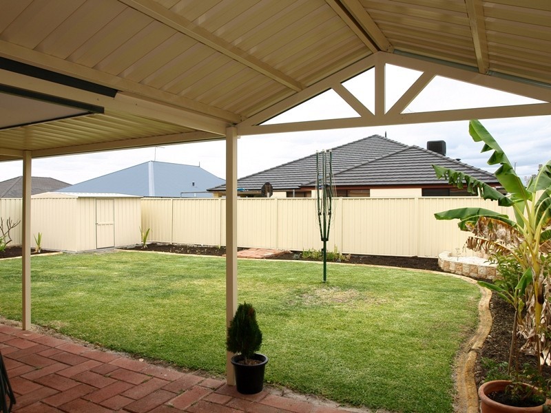 97 Shreeve Road, Canning Vale WA 6155