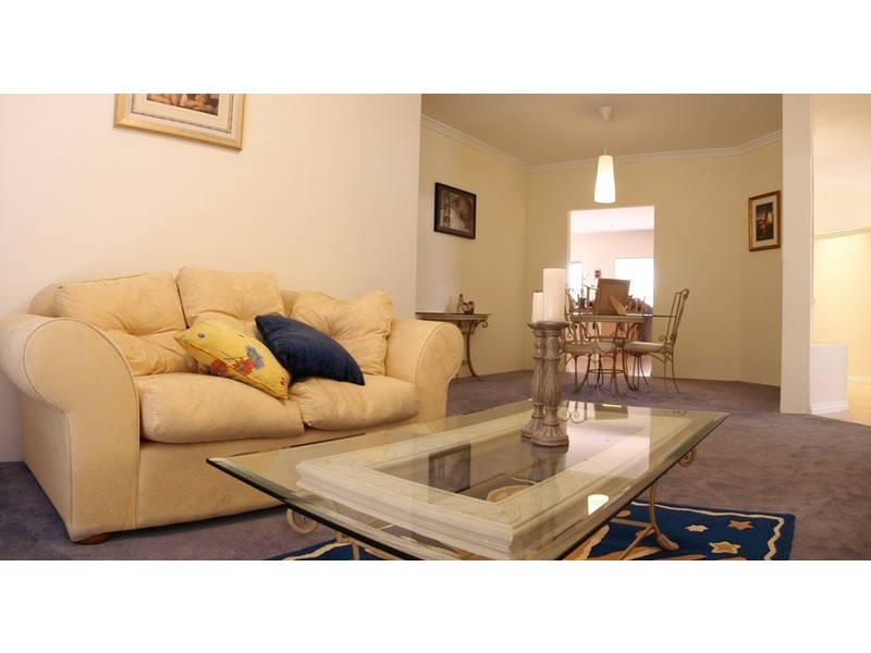 11 Araluen Bend, Aubin Grove WA 6164