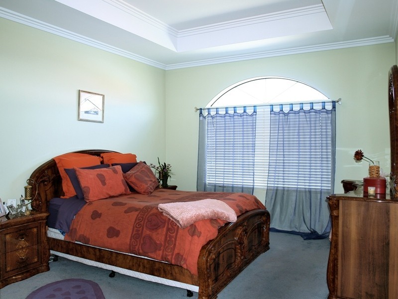 11 Araluen Bend, Aubin Grove WA 6164