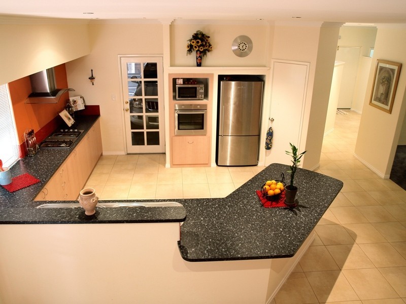 11 Araluen Bend, Aubin Grove WA 6164