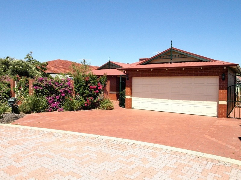 12 Marich Cove, Atwell WA 6164