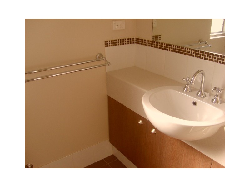 24/6 Ibera Way, Success WA 6164