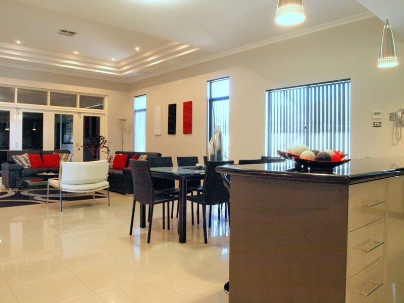 18 Giverny Gardens, Aubin Grove WA 6164