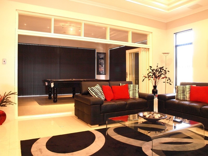 18 Giverny Gardens, Aubin Grove WA 6164