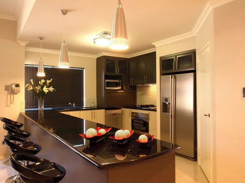 18 Giverny Gardens, Aubin Grove WA 6164