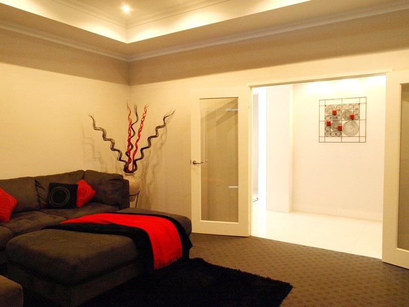 18 Giverny Gardens, Aubin Grove WA 6164