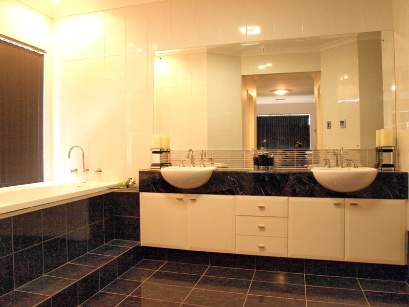 18 Giverny Gardens, Aubin Grove WA 6164