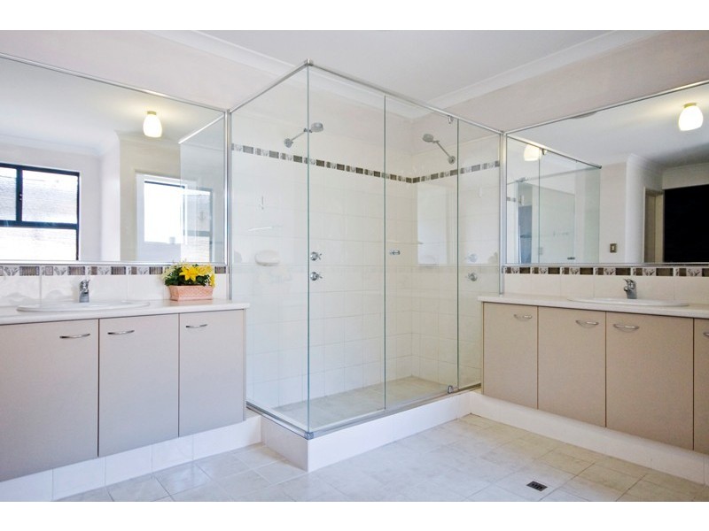 5 Wisely Court, Aubin Grove WA 6164