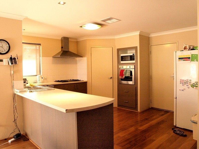 4 Aurora Drive, Atwell WA 6164