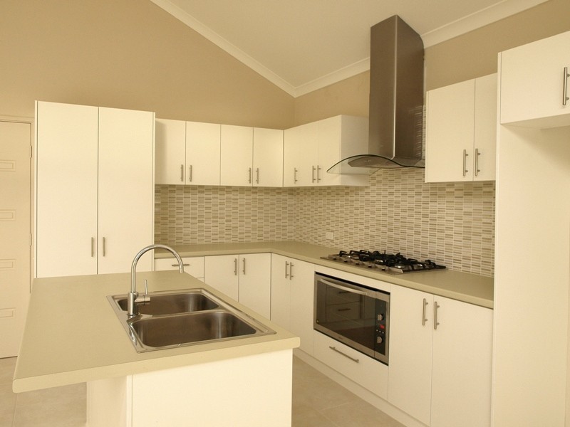 9A Teocote Crescent, Aubin Grove WA 6164