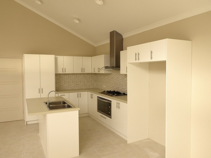 9A Teocote Crescent, Aubin Grove WA 6164