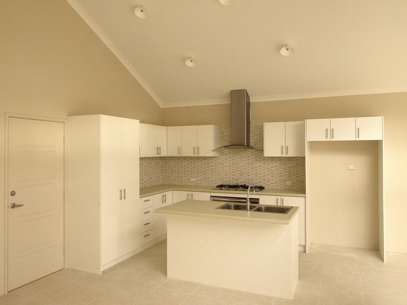 9A Teocote Crescent, Aubin Grove WA 6164