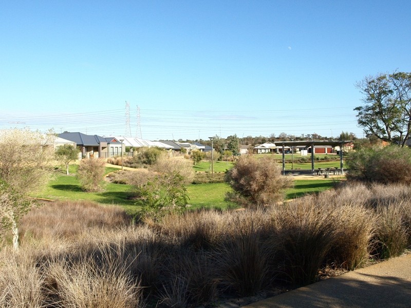 9A Teocote Crescent, Aubin Grove WA 6164