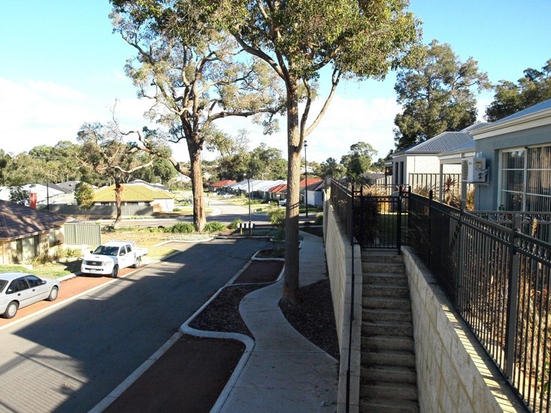 7 Petersfield Lane, Wellard WA 6170