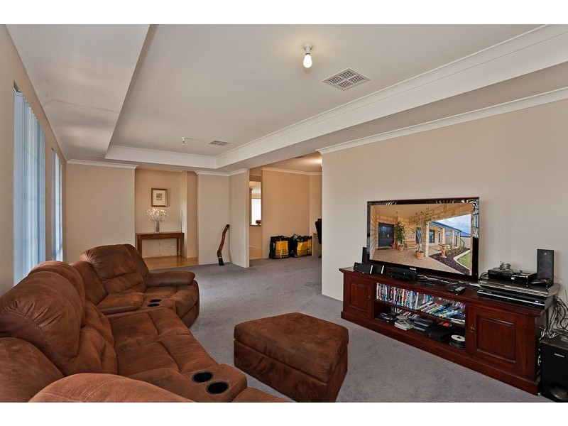 7 Aristata Parade, Aubin Grove WA 6164