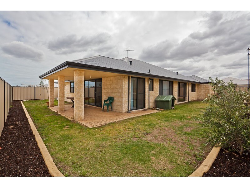 7 Aristata Parade, Aubin Grove WA 6164