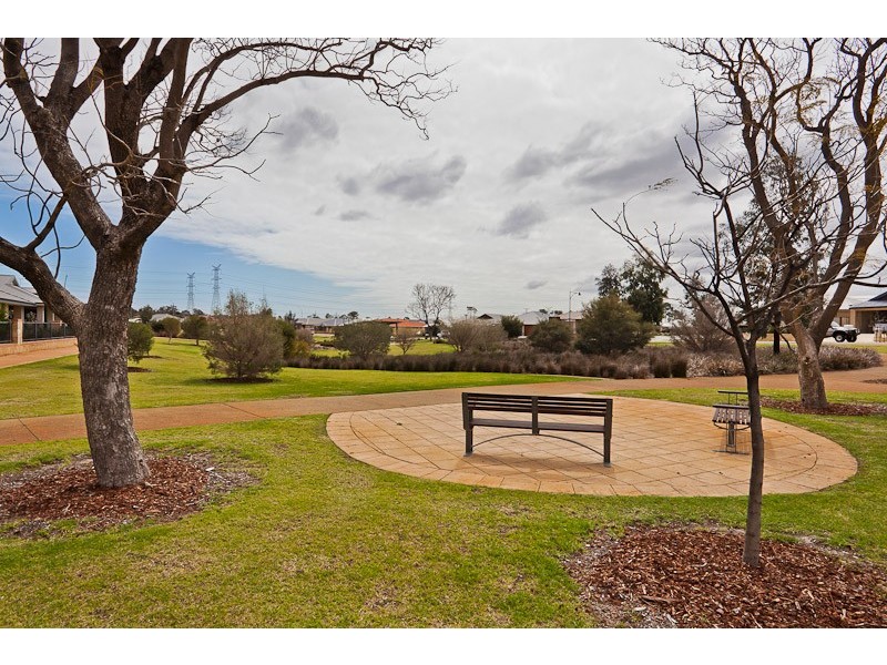 7 Aristata Parade, Aubin Grove WA 6164