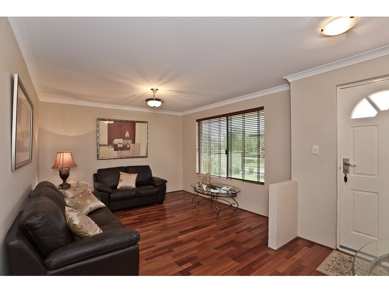 18 Reeves Entrance, Success WA 6164