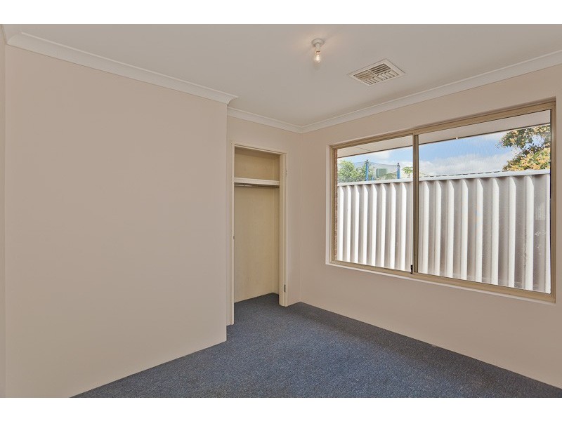 8 Touchell Retreat, Atwell WA 6164