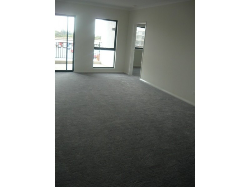 34/2 stockton, Cockburn Central WA 6164