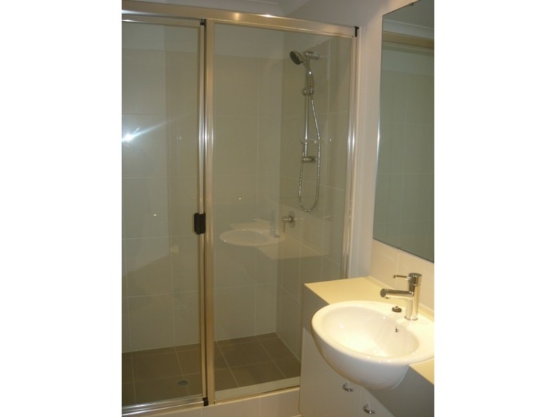 34/2 stockton, Cockburn Central WA 6164