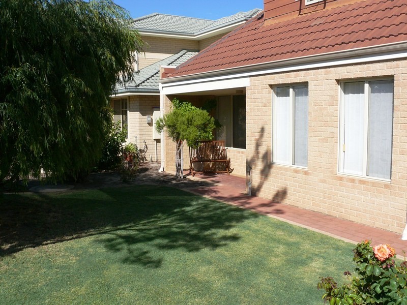 17 Gochean Avenue, Bentley WA 6102
