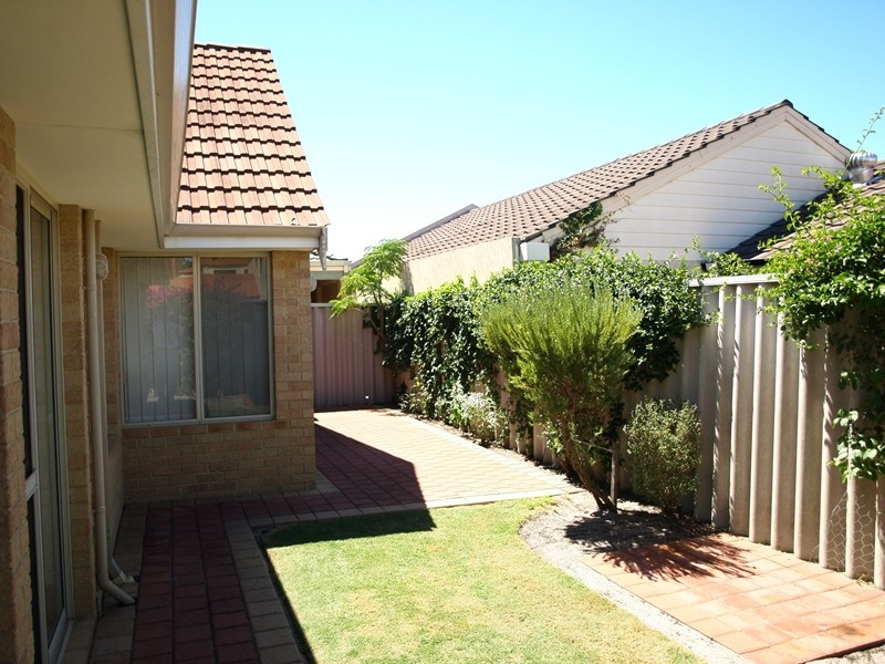 17 Gochean Avenue, Bentley WA 6102