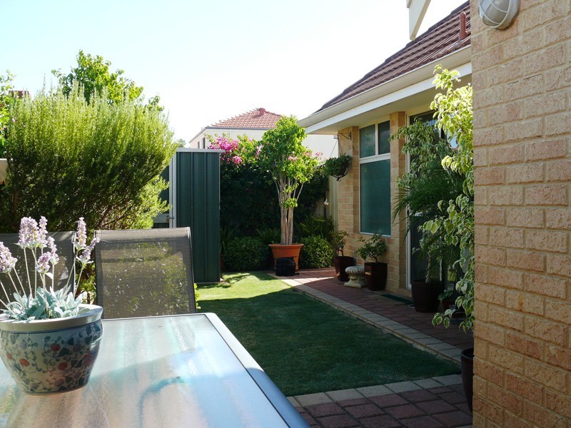 17 Gochean Avenue, Bentley WA 6102