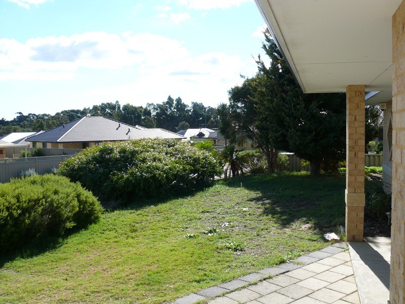 140 Dalrymple Drive, Leda WA 6170