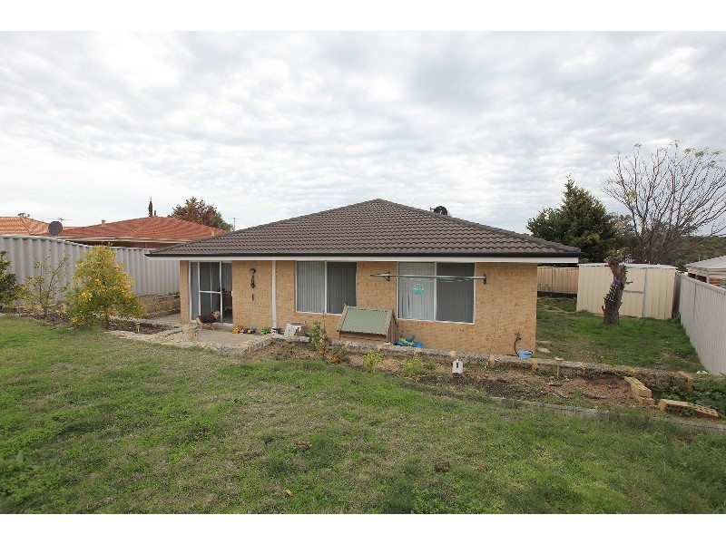 140 Dalrymple Drive, Leda WA 6170