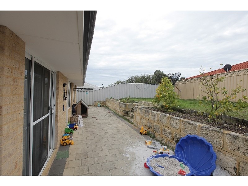 140 Dalrymple Drive, Leda WA 6170