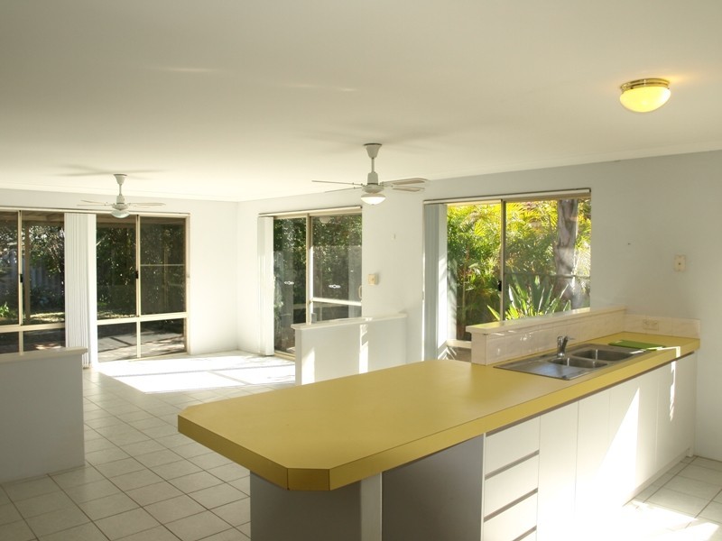 22 Marich Cove, Atwell WA 6164