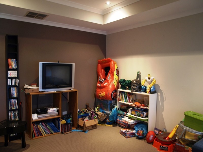 14 Crossville Way, Success WA 6164