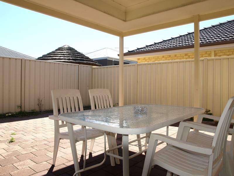 14 Crossville Way, Success WA 6164