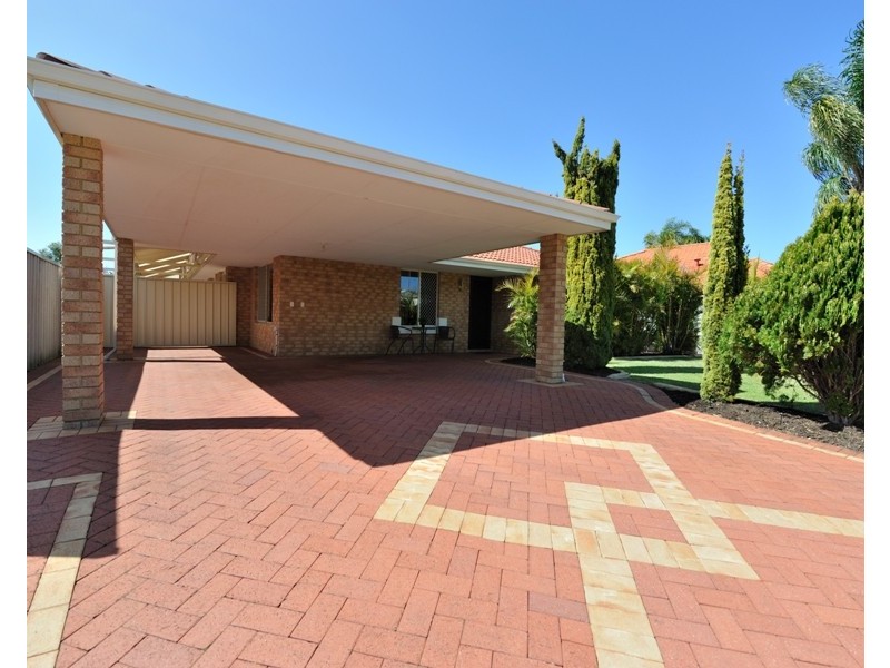 13 Tourner Retreat, Atwell WA 6164