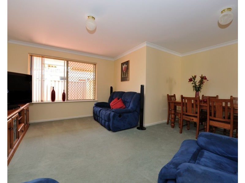 13 Tourner Retreat, Atwell WA 6164