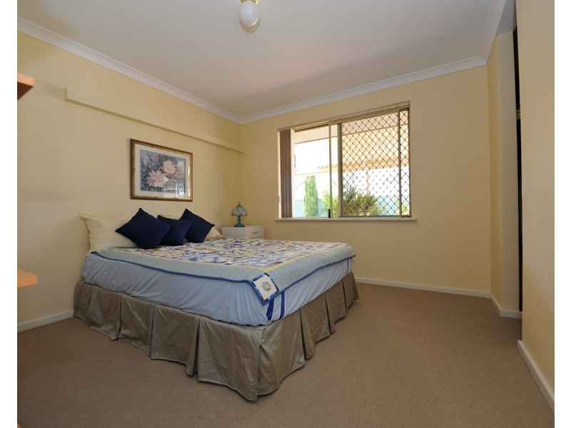 13 Tourner Retreat, Atwell WA 6164