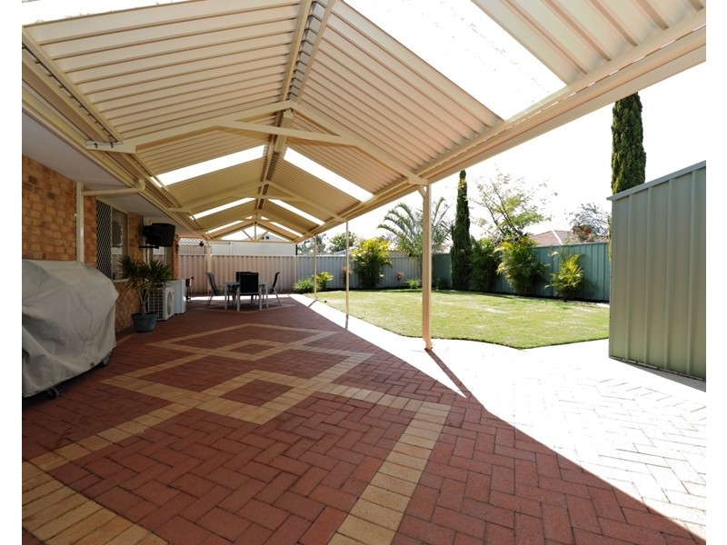 13 Tourner Retreat, Atwell WA 6164