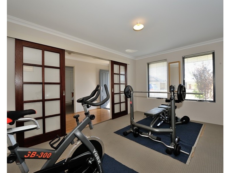 7 Essence Bend, Atwell WA 6164