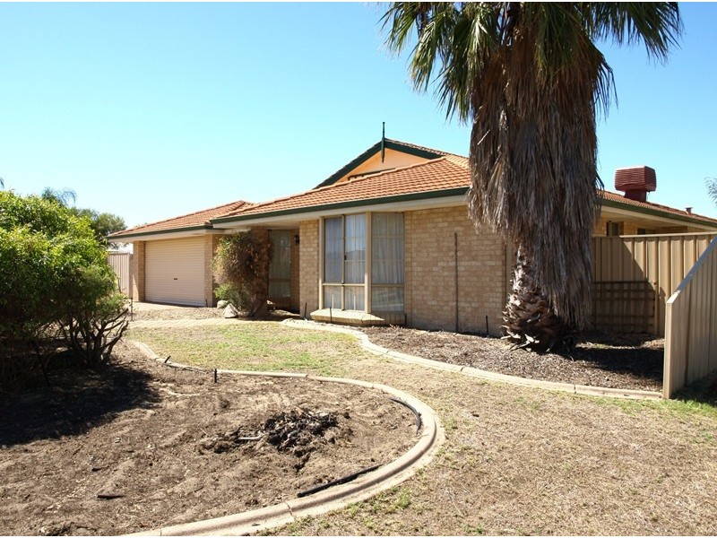 2 Chase Mews, Atwell WA 6164