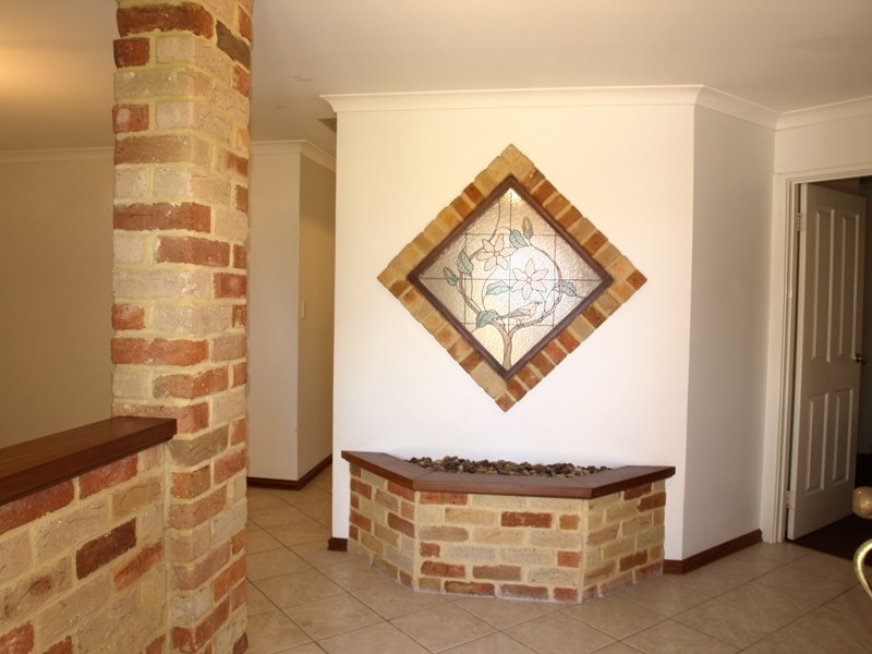 2 Chase Mews, Atwell WA 6164