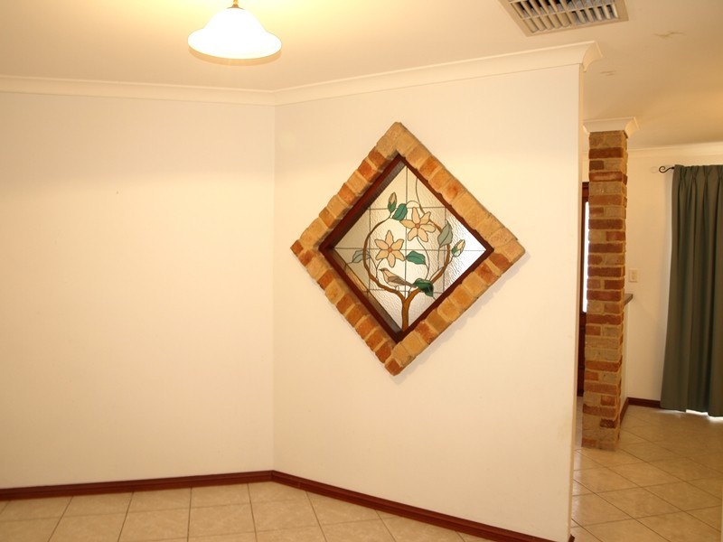 2 Chase Mews, Atwell WA 6164