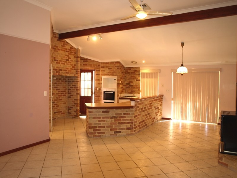 2 Chase Mews, Atwell WA 6164