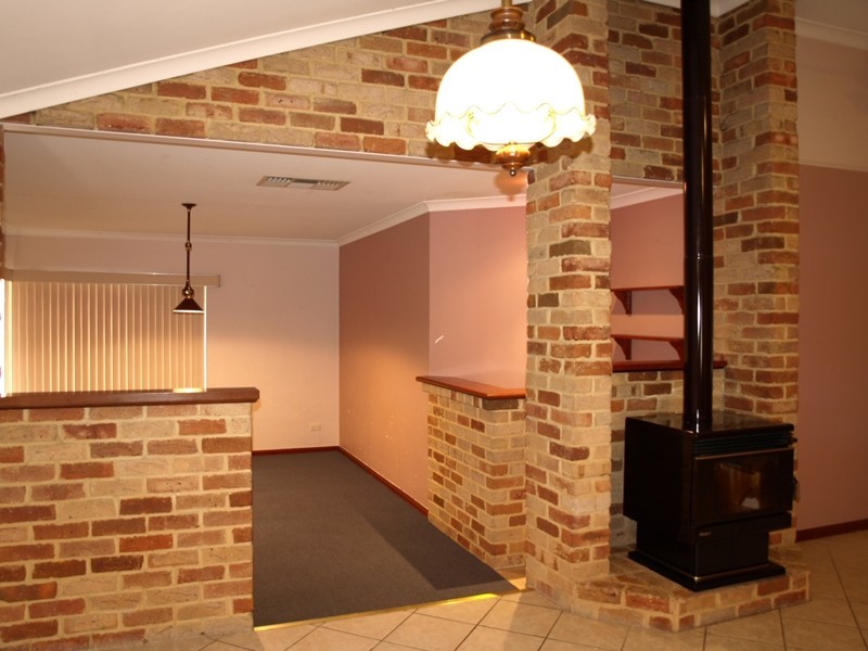 2 Chase Mews, Atwell WA 6164