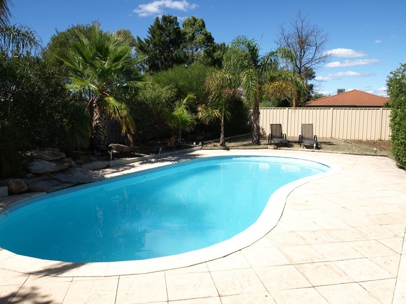 2 Chase Mews, Atwell WA 6164