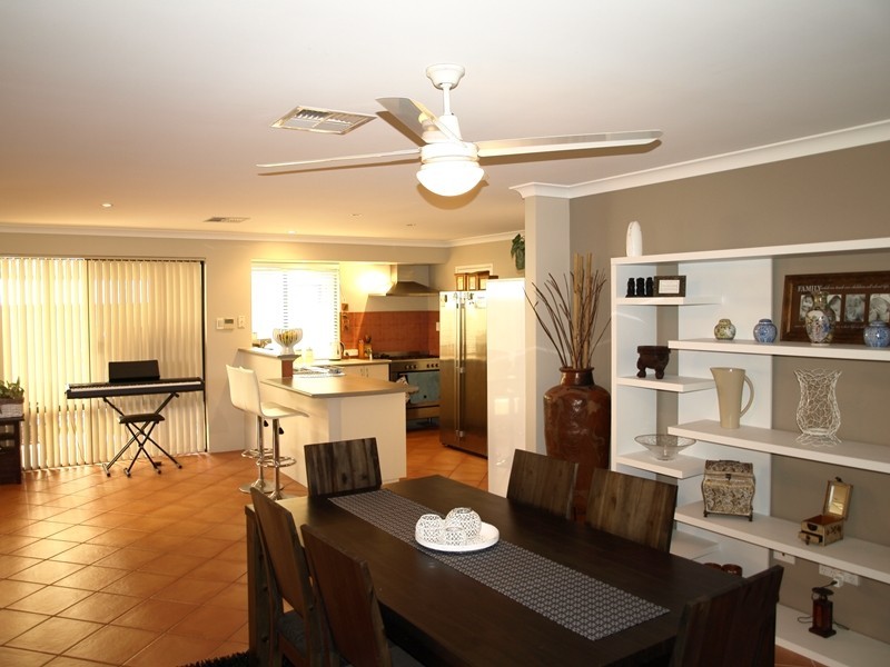 222 Tapper Road, Atwell WA 6164