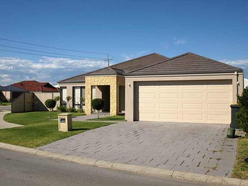 1 Giverny Gdns, Aubin Grove WA 6164